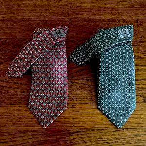 Gorgeous Authentic Hermes Ties!!